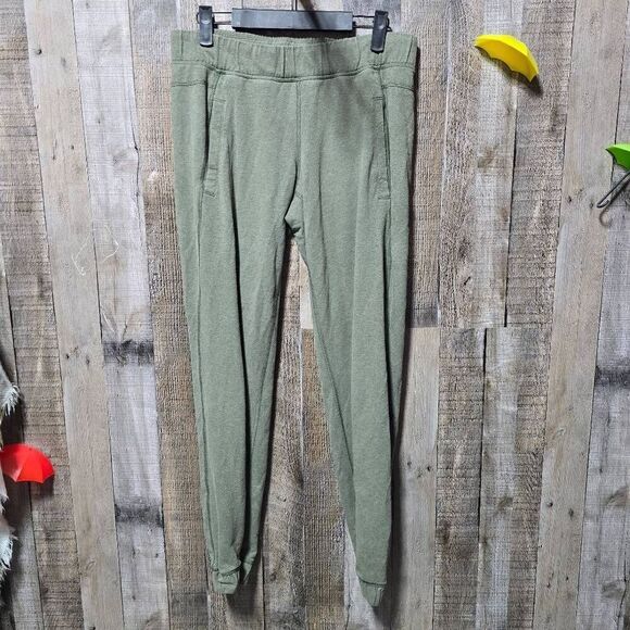 Lululemon Olive Green Joggers Sz 6 - Picture 1 of 4